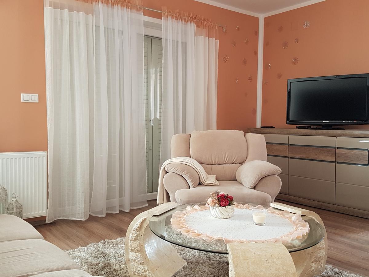 Apartments Suzana Novi Vinodolski Buitenkant foto